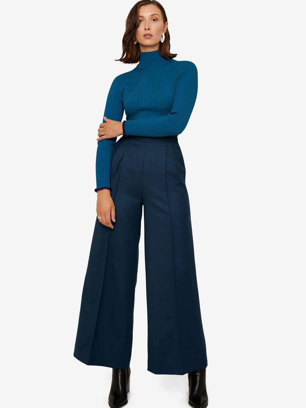 Monochrome motif trousers image #1