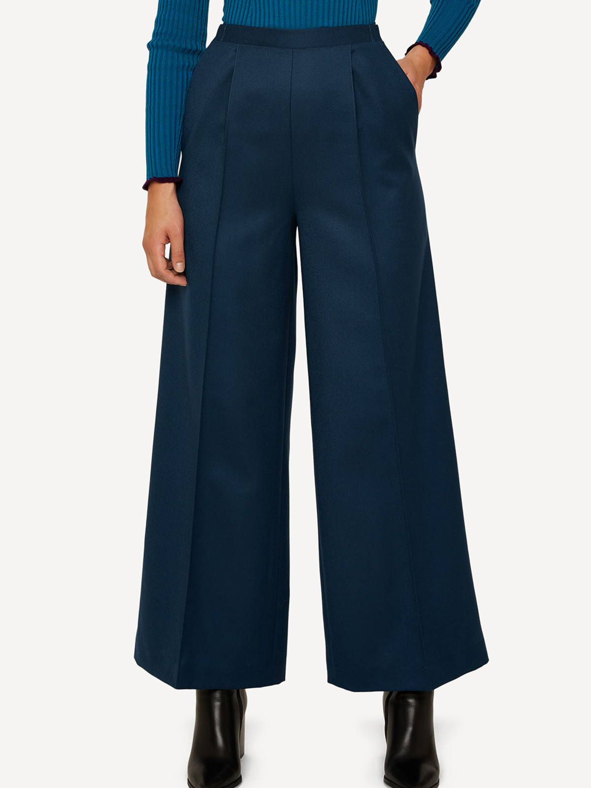 Monochrome motif trousers image #2