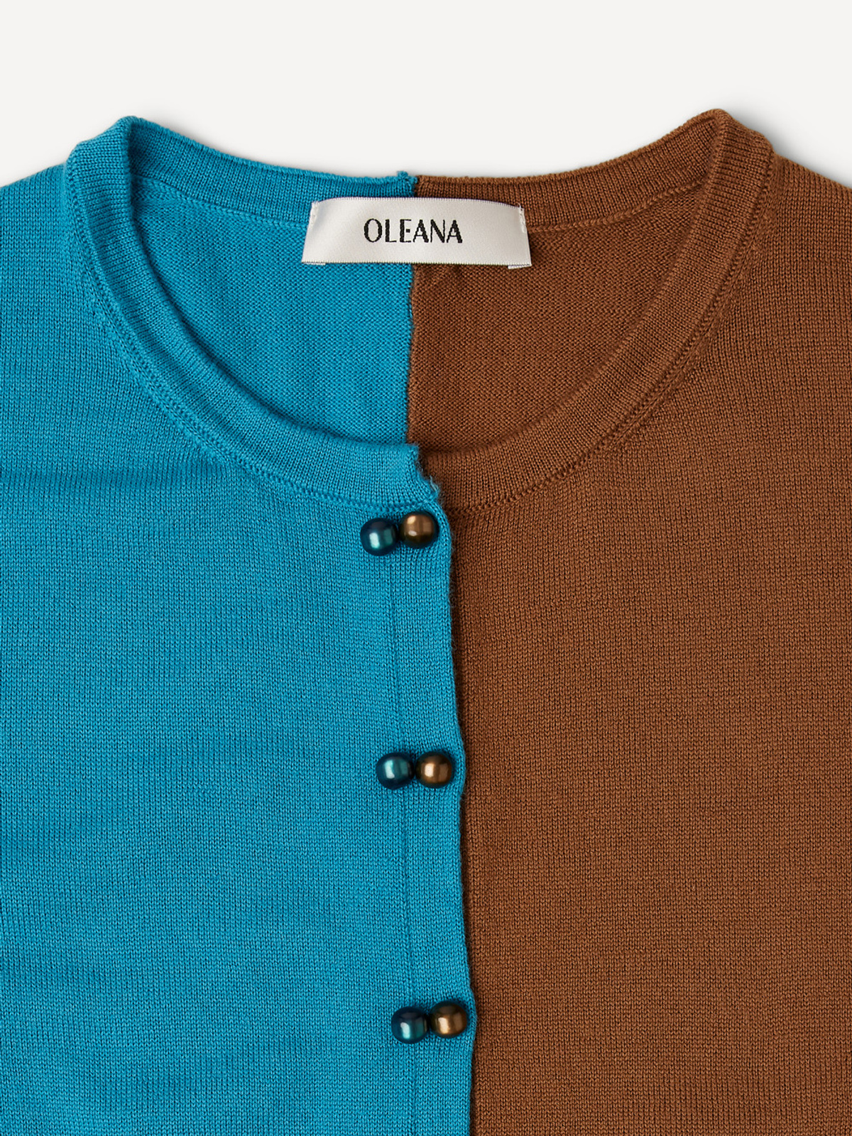 Complementary cardigan image #4