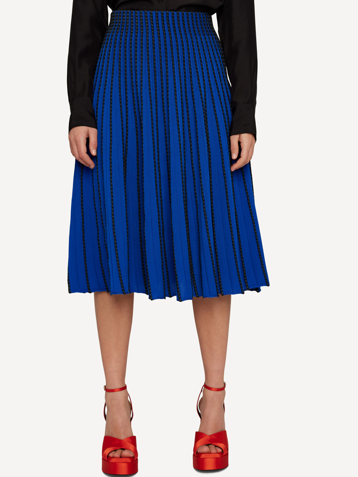 Extra shoelace skirt image #3