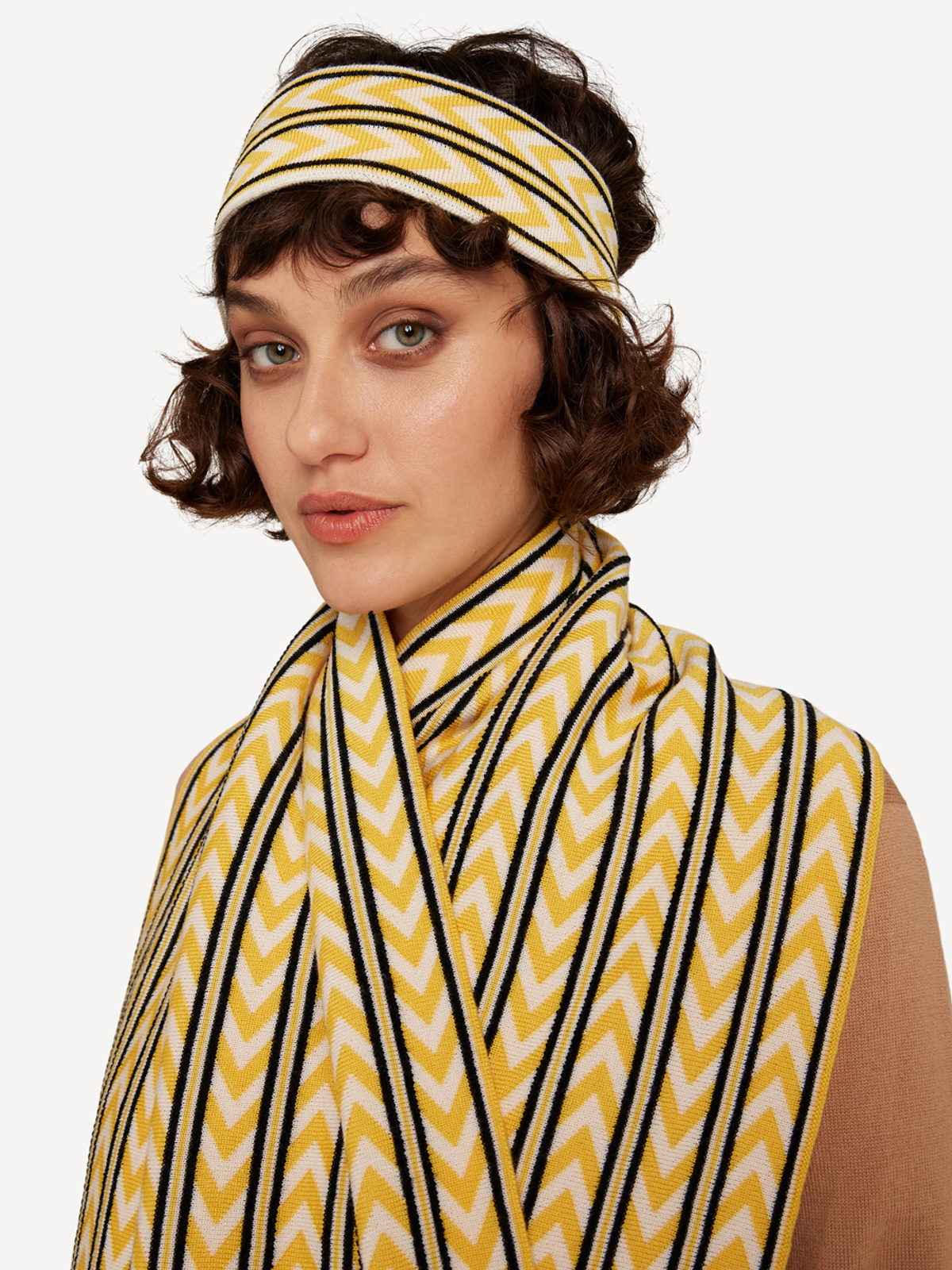 Dada direction scarf image #3