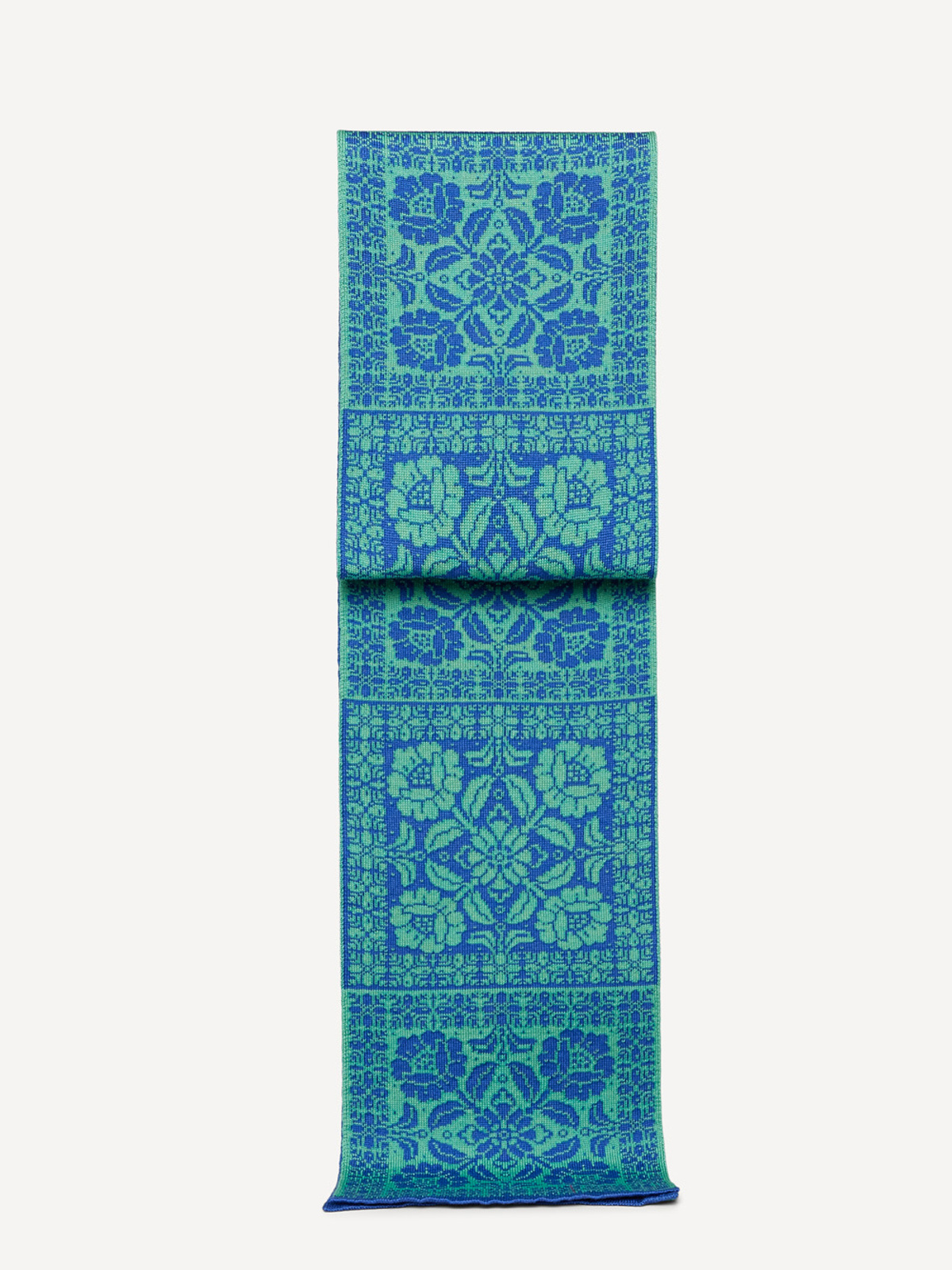 Oksana scarf image #1