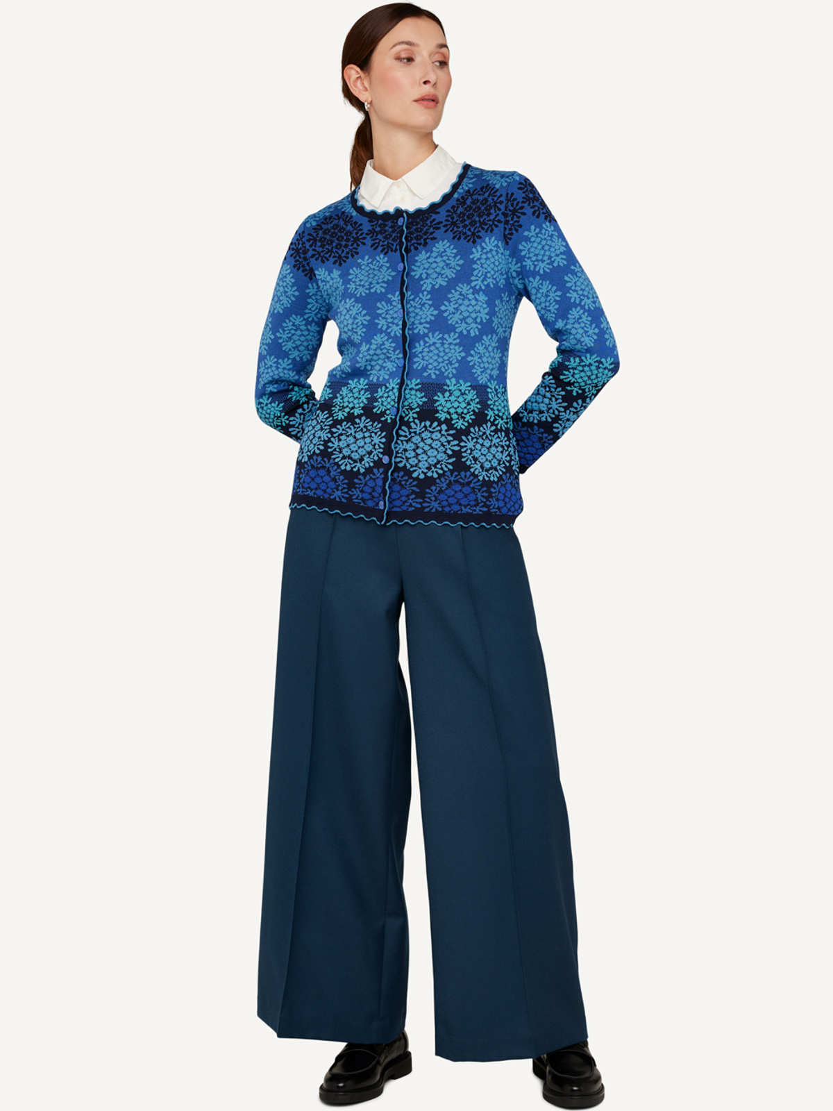 Scallop edge cardigan image #3