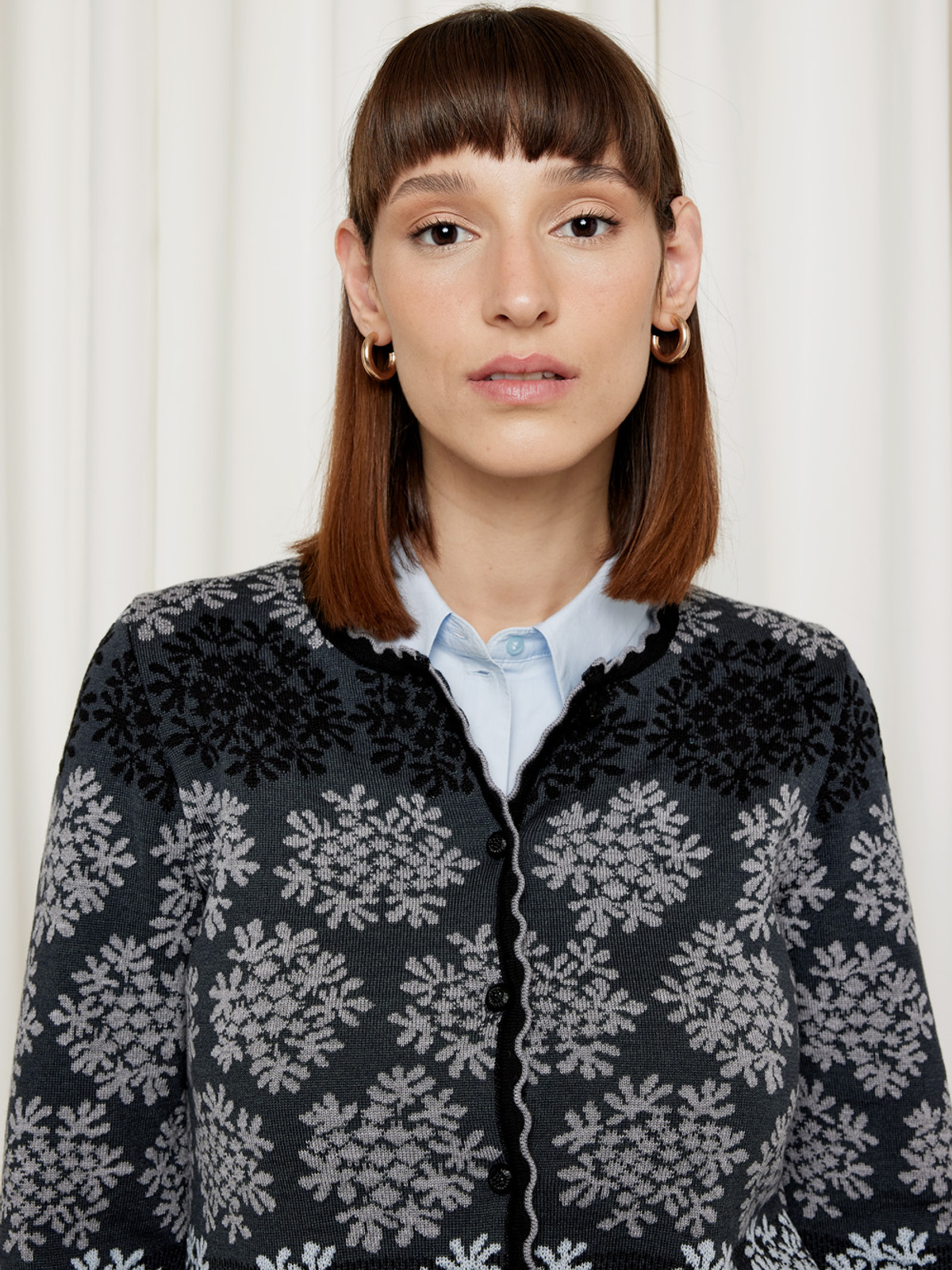 Scallop edge cardigan image #3