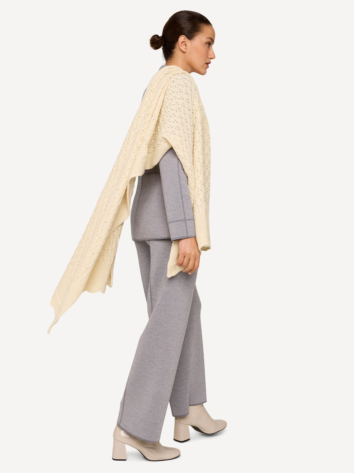 Soft structures throw image #2