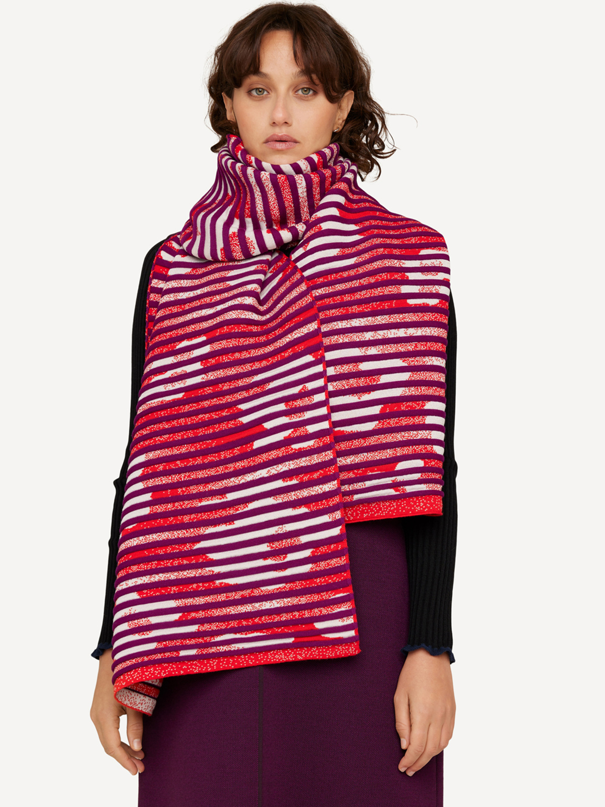 Ever-changing scarf image #1