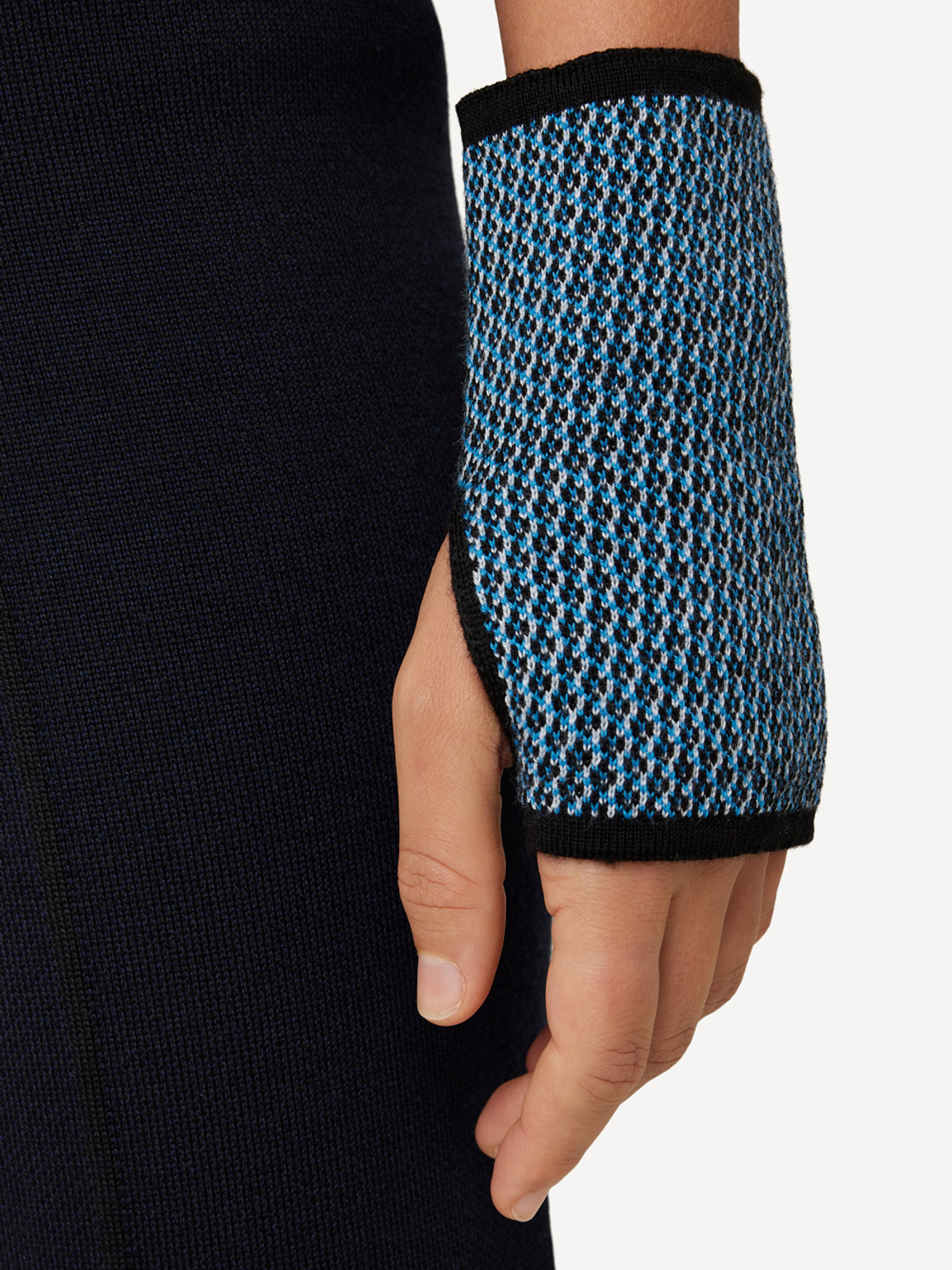 Podium wrist warmers image #1