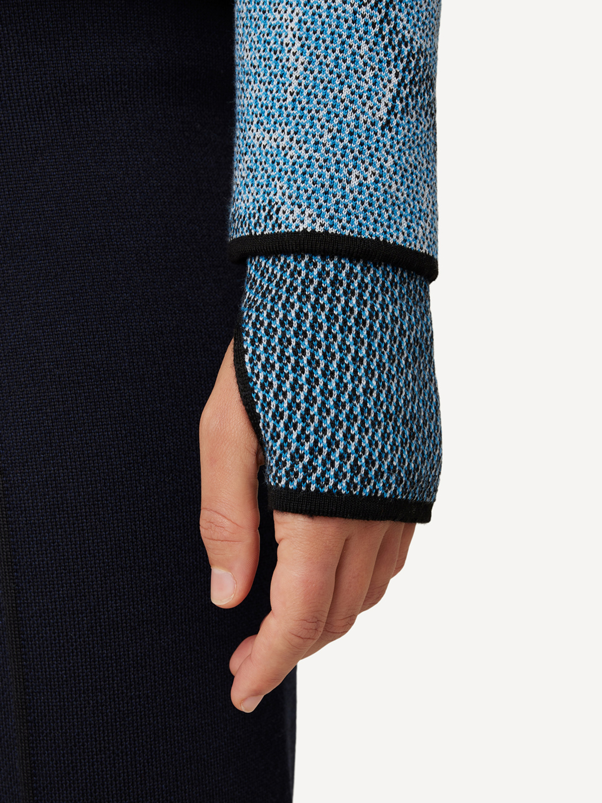 Podium wrist warmers image #2