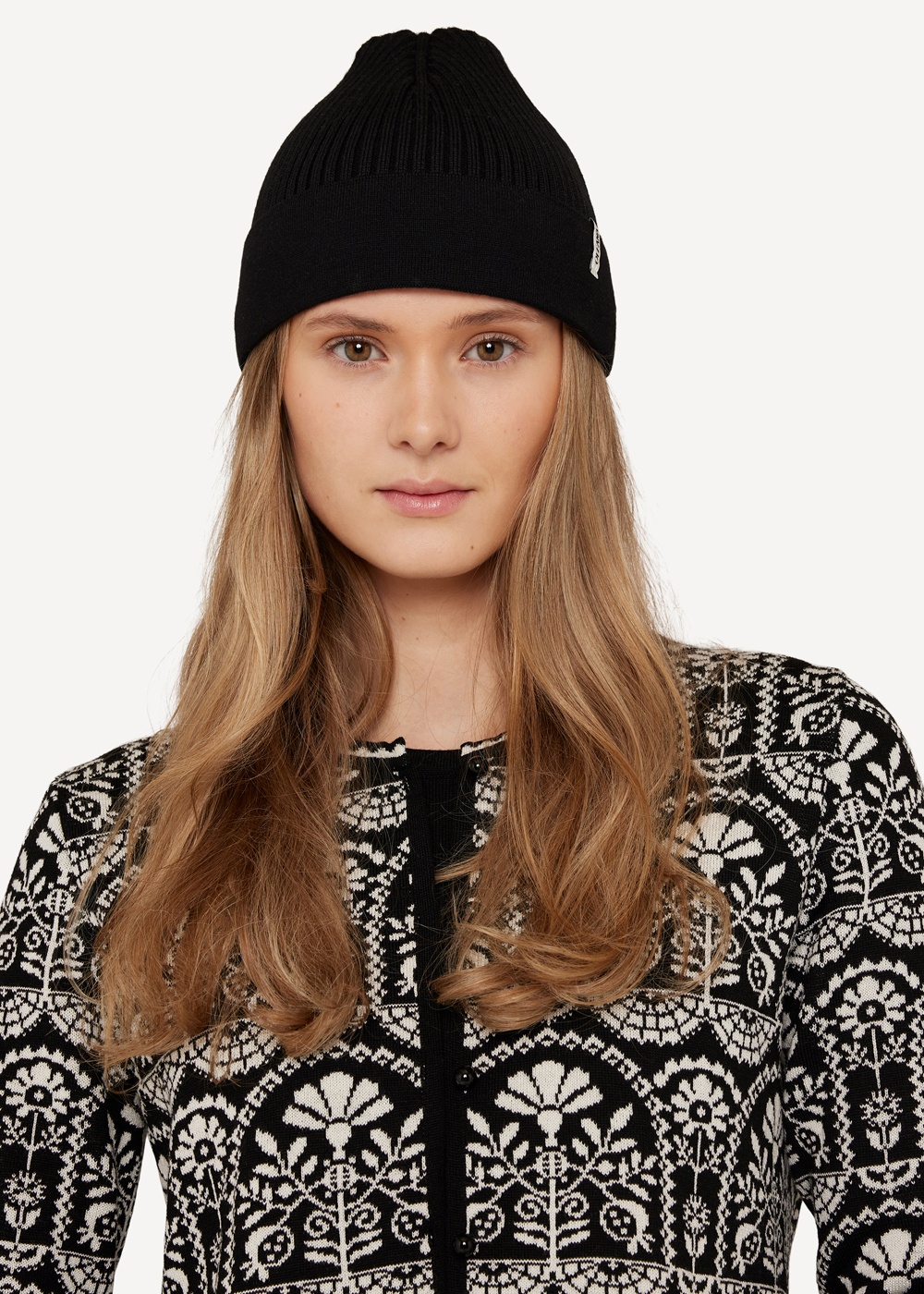 Oddrun cardigan, Black image #8