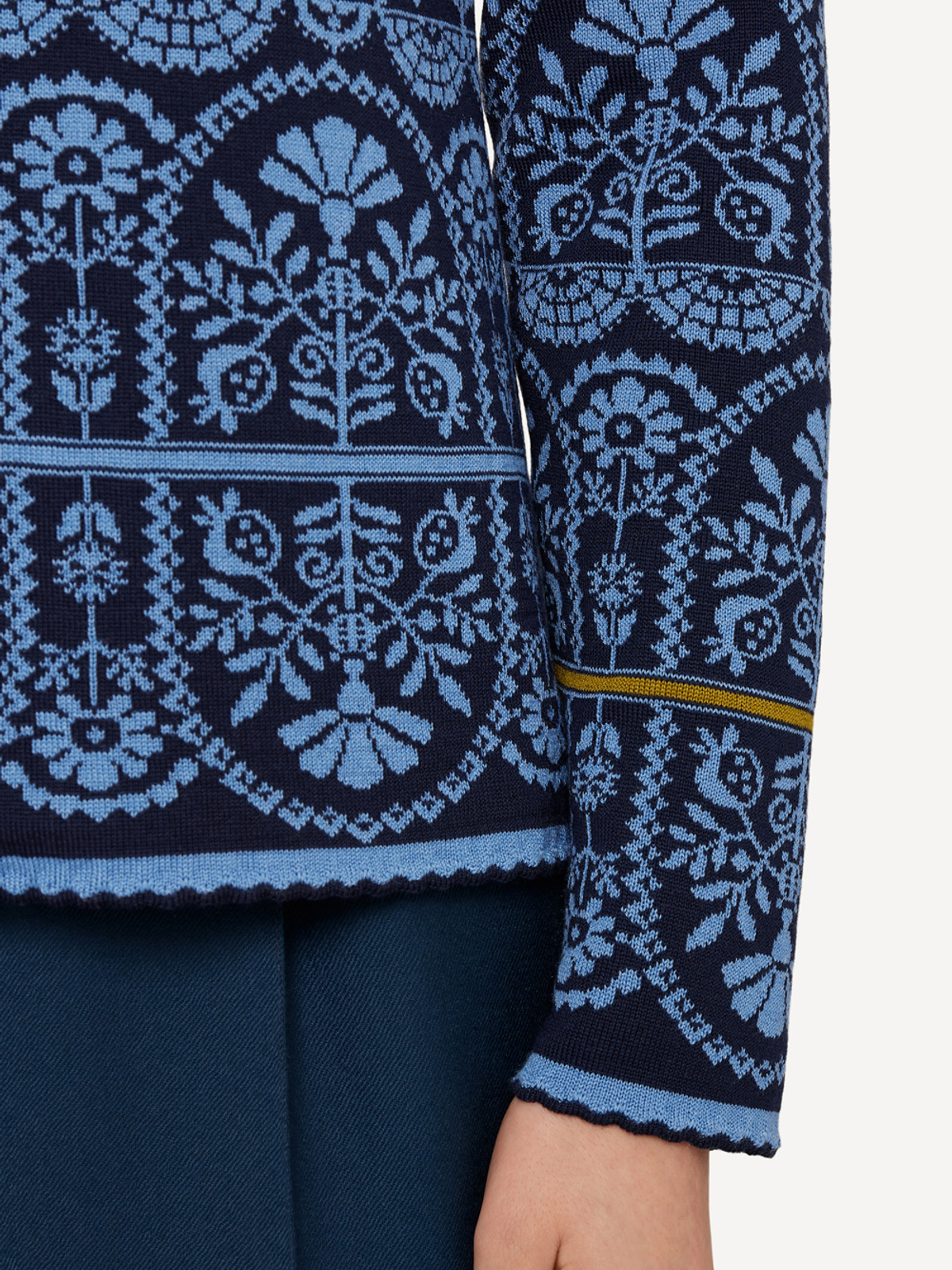 Oddrun cardigan image #4