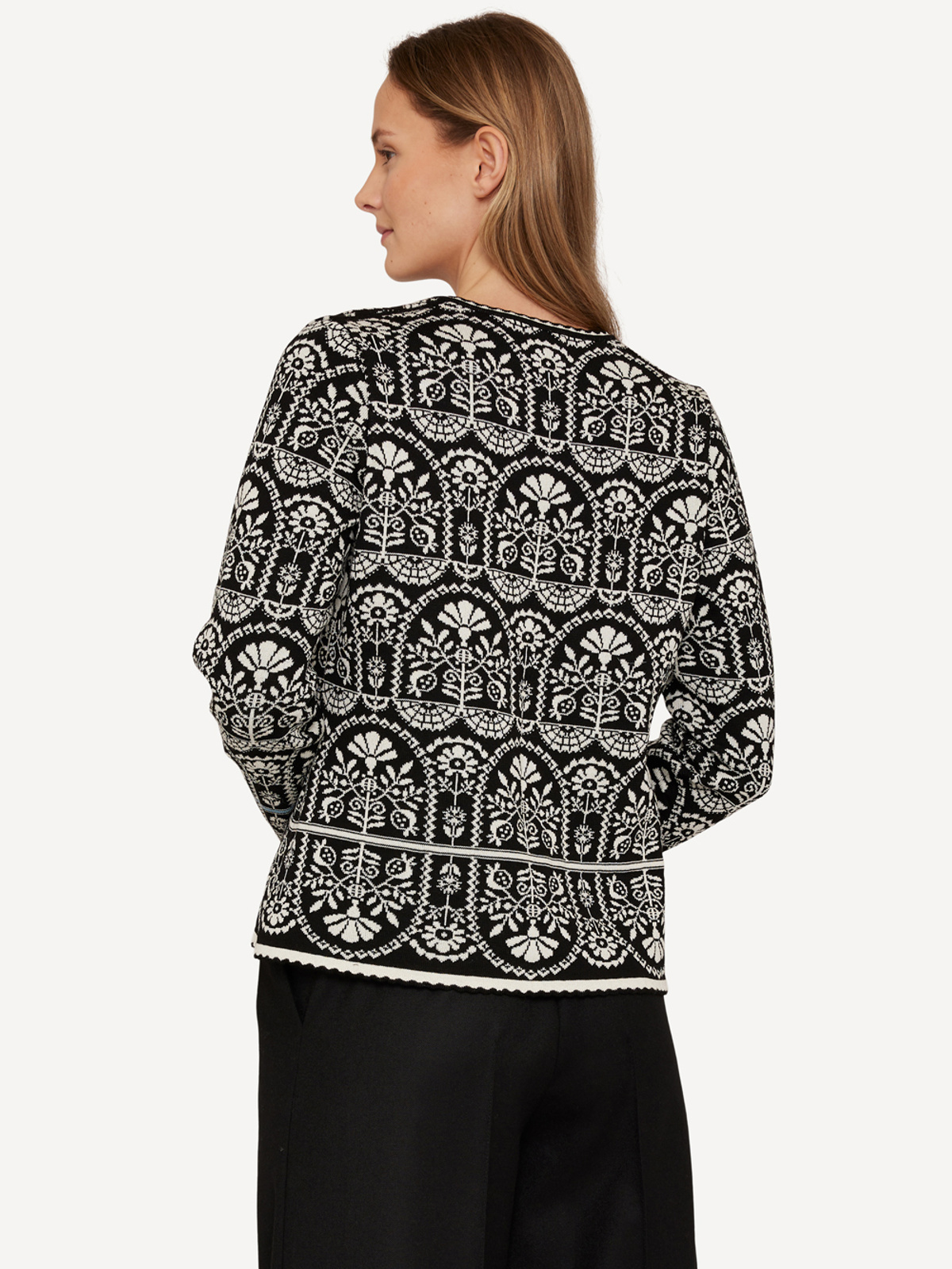 Oddrun cardigan image #4