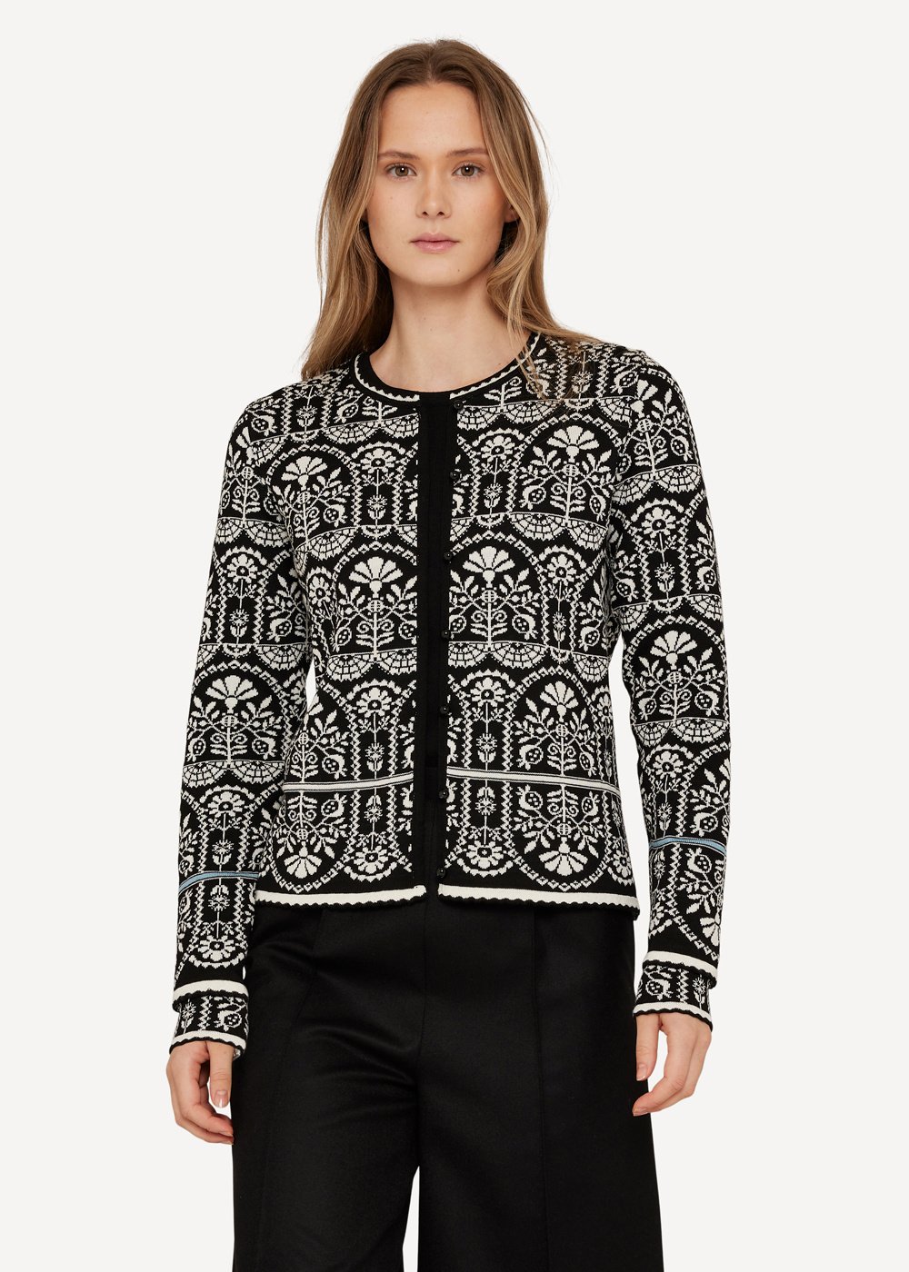 Oddrun cardigan, Black image #1