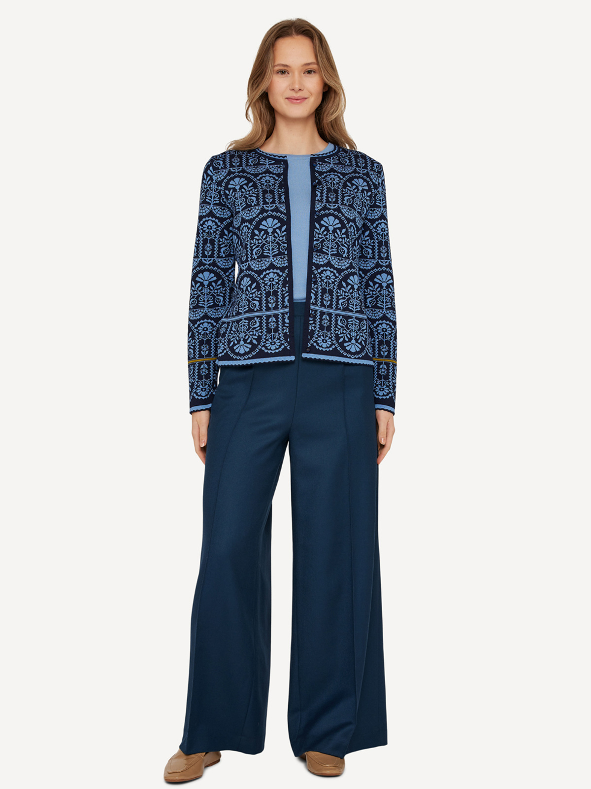 Oddrun cardigan image #2