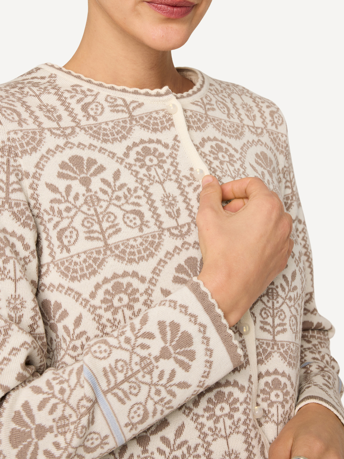 Oddrun cardigan image #5