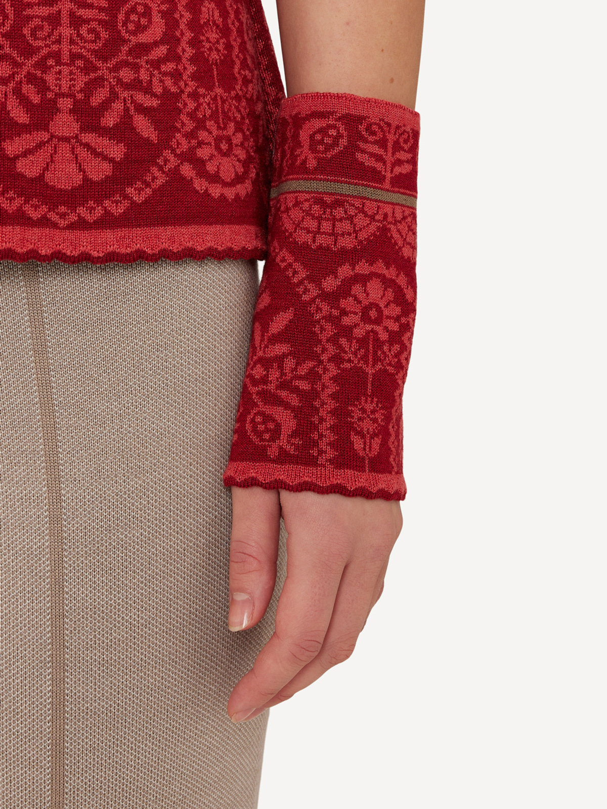 Oddrun wristlets image #1