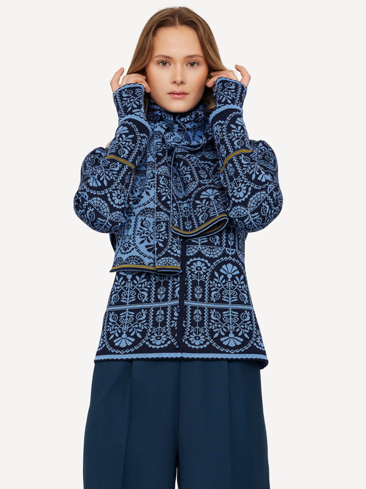 Oddrun wristlets image #2