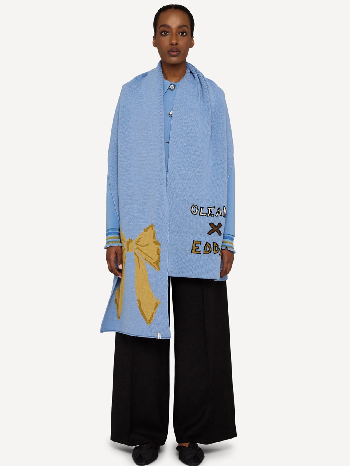 Henry scarf image #1