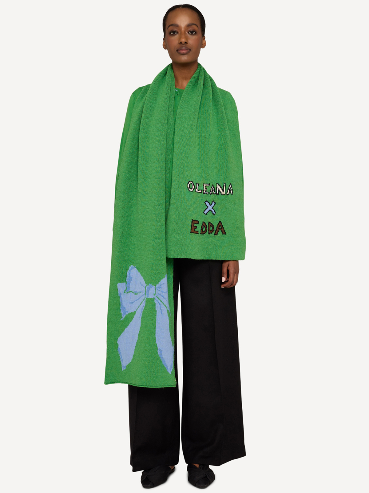 Henry scarf image #1