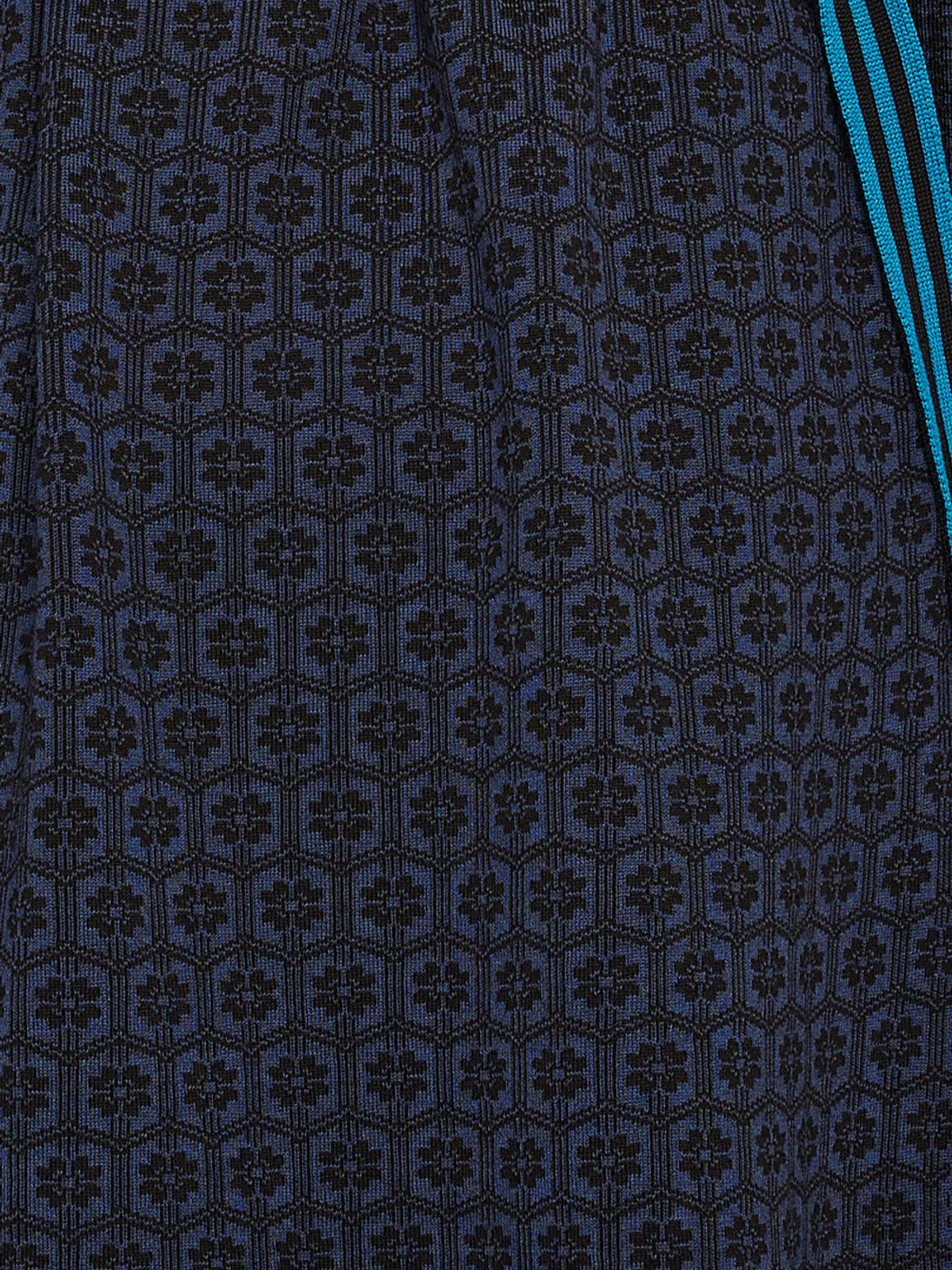 Makers pillow kit image #1