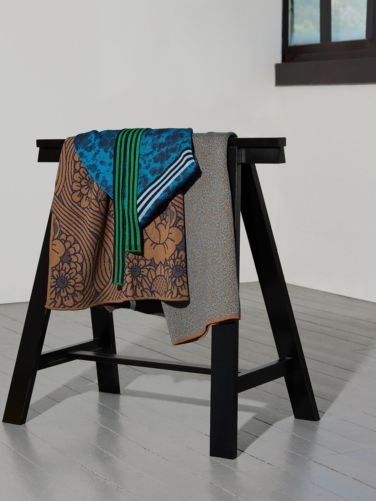 Makers pillow kit image #3