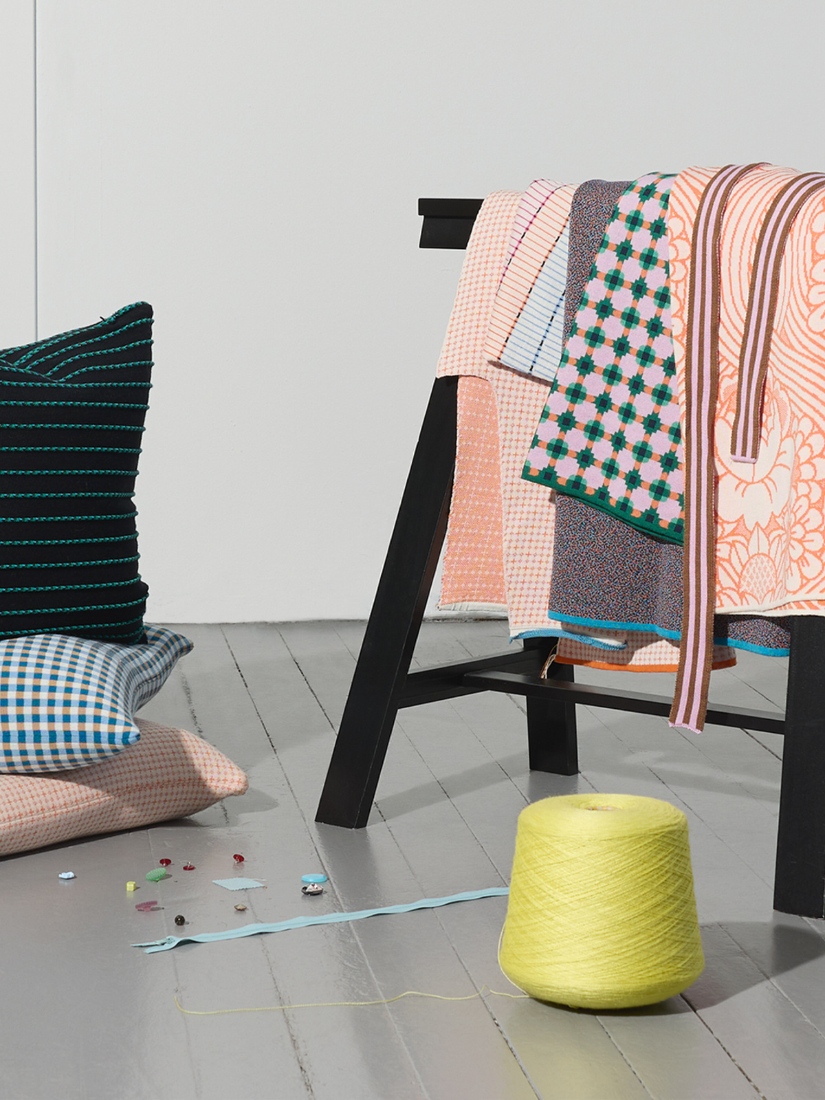 Makers pillow kit image #3