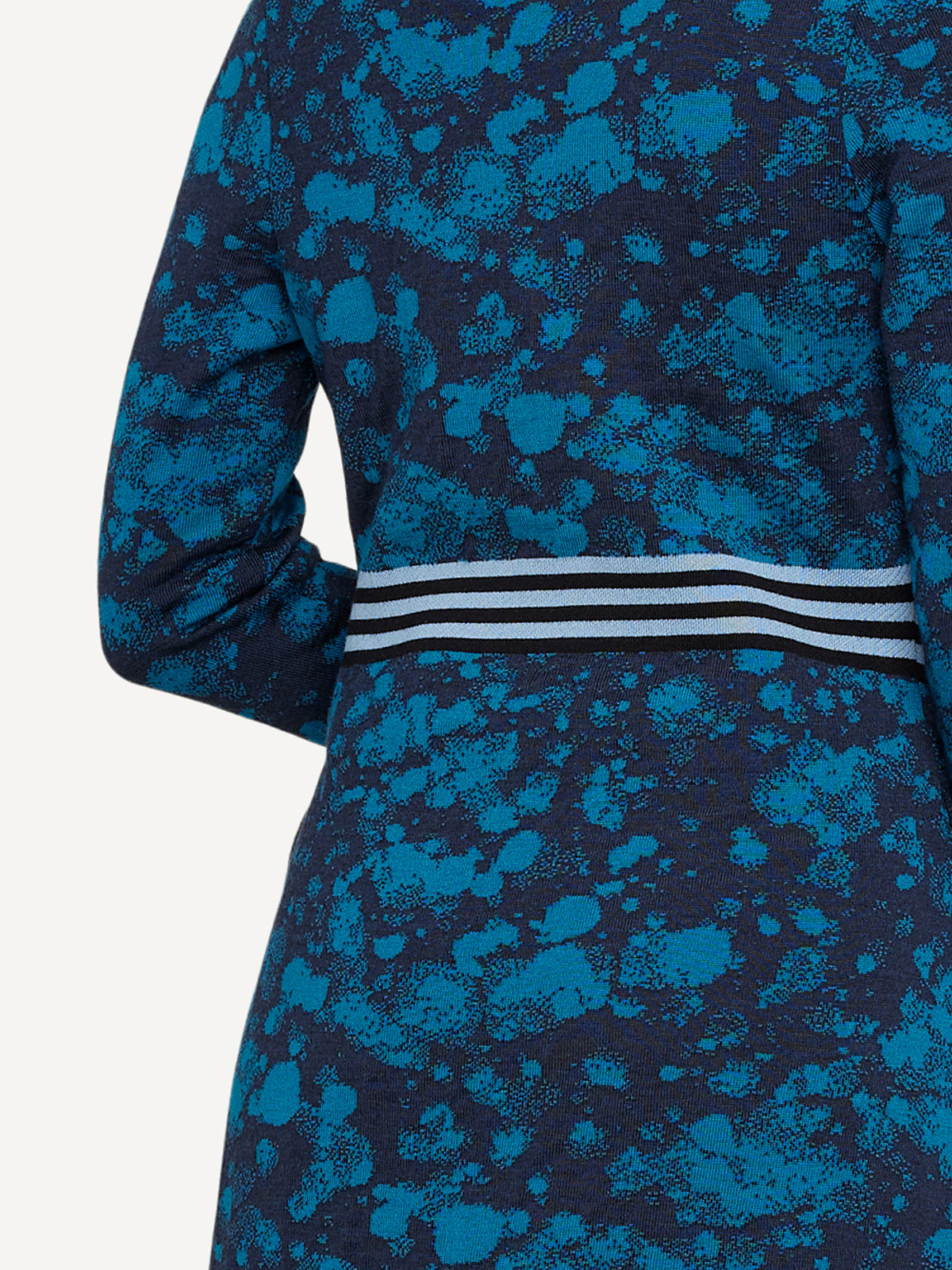 Makers pillow kit image #2