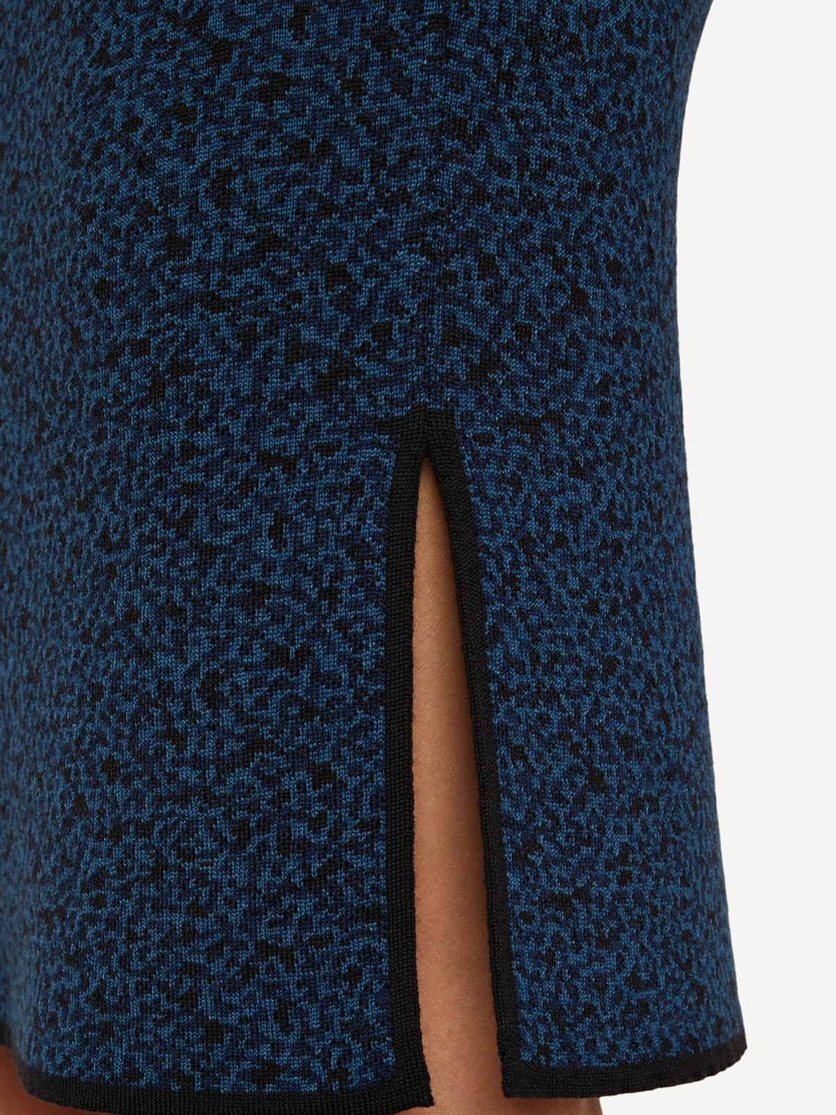 Makers Fizzy flora skirt kit image #3