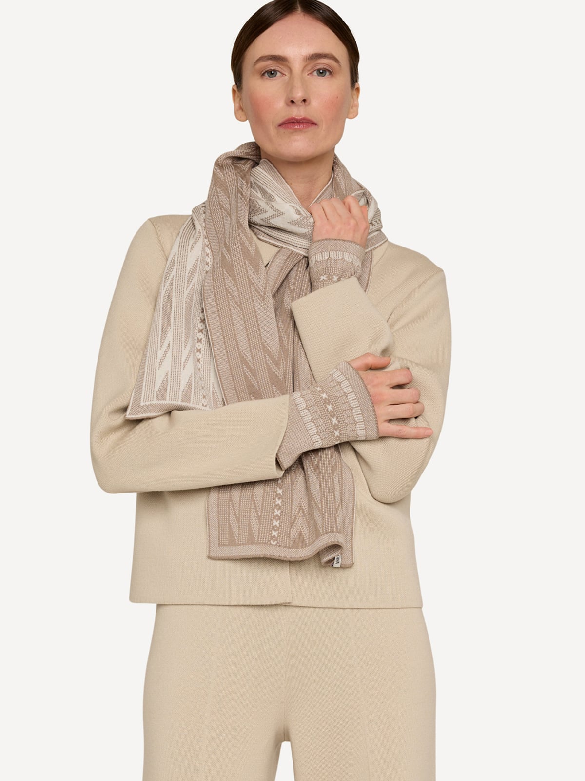 Tapestry scarf Pale umber image #2
