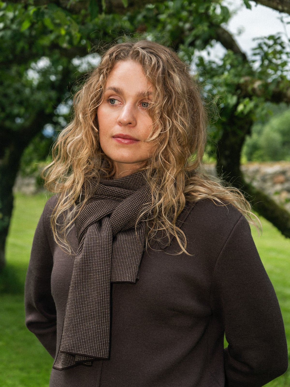 Melderskin scarf Grounded image #4