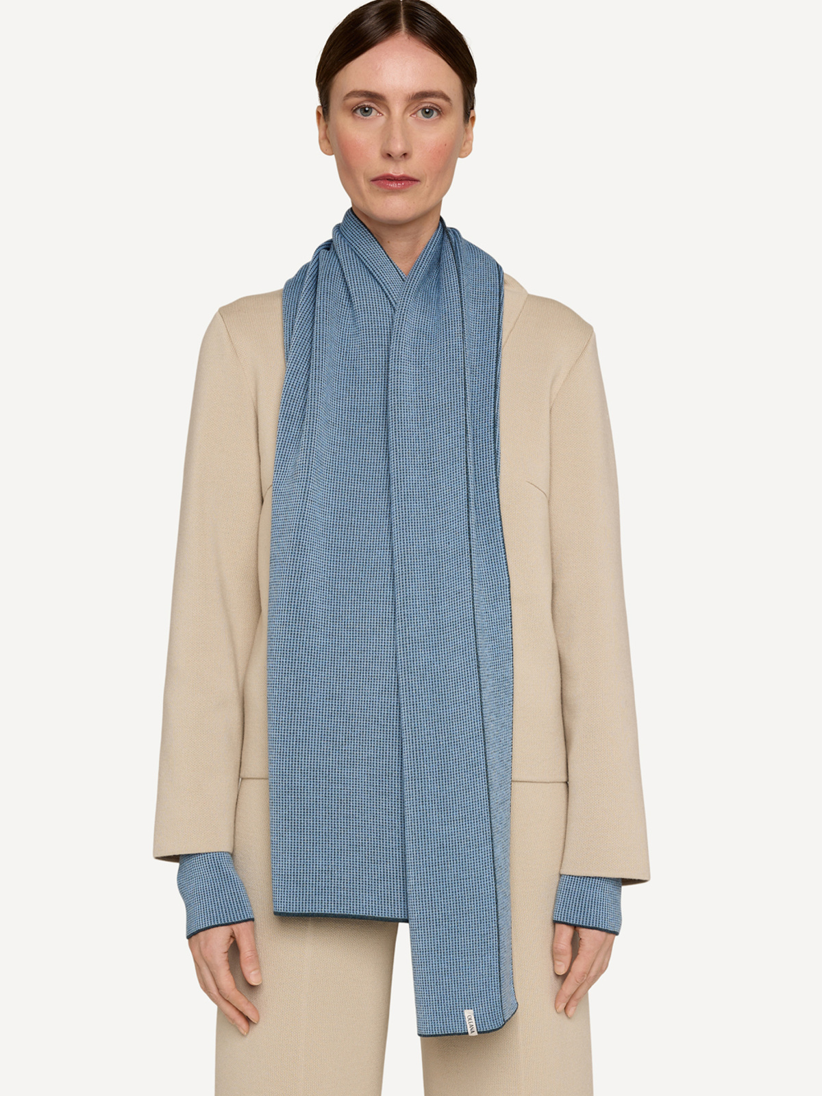 Melderskin scarf Glimmering fjord image #2