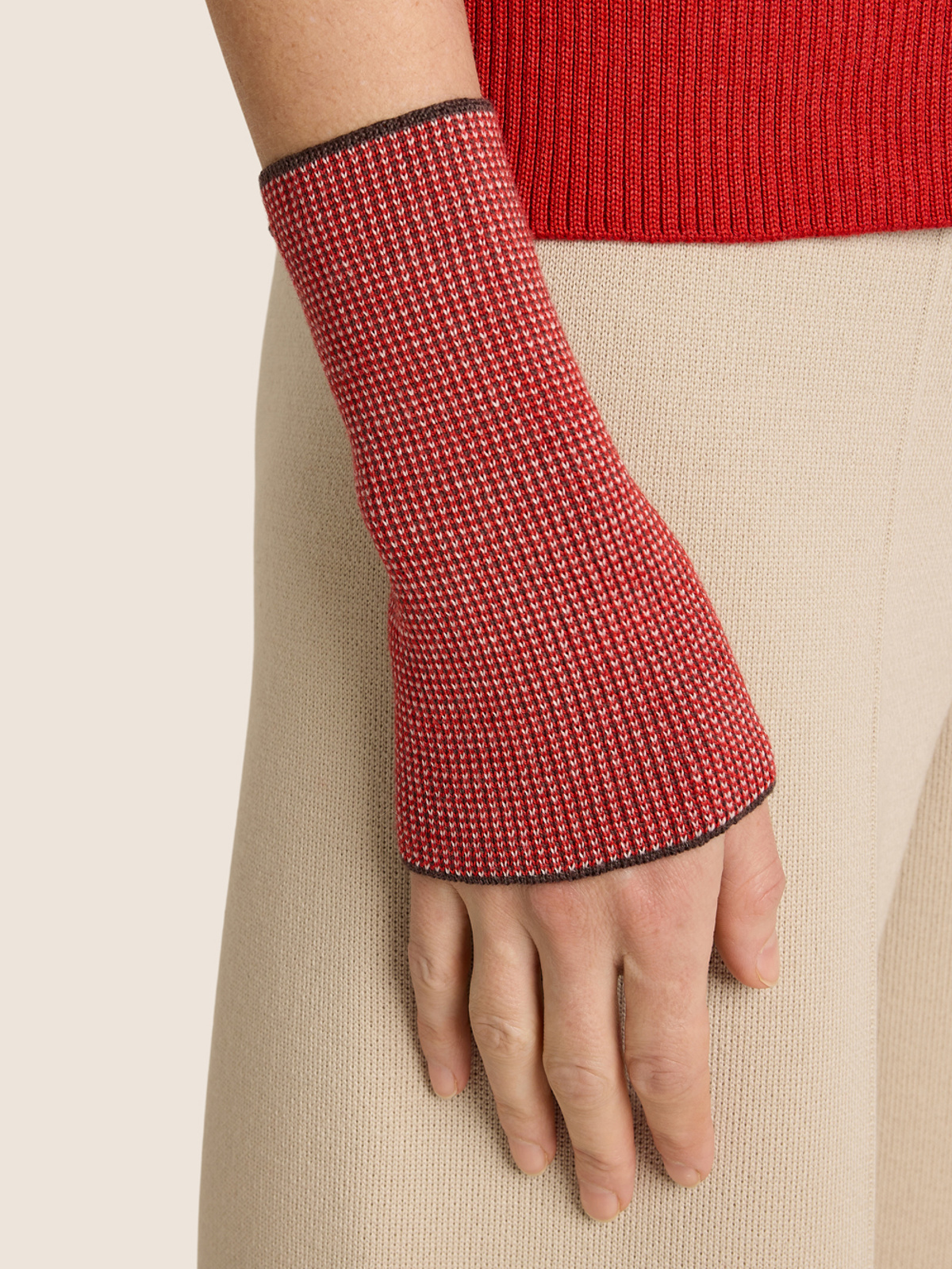 Melderskin wrist warmers Inviting image #3