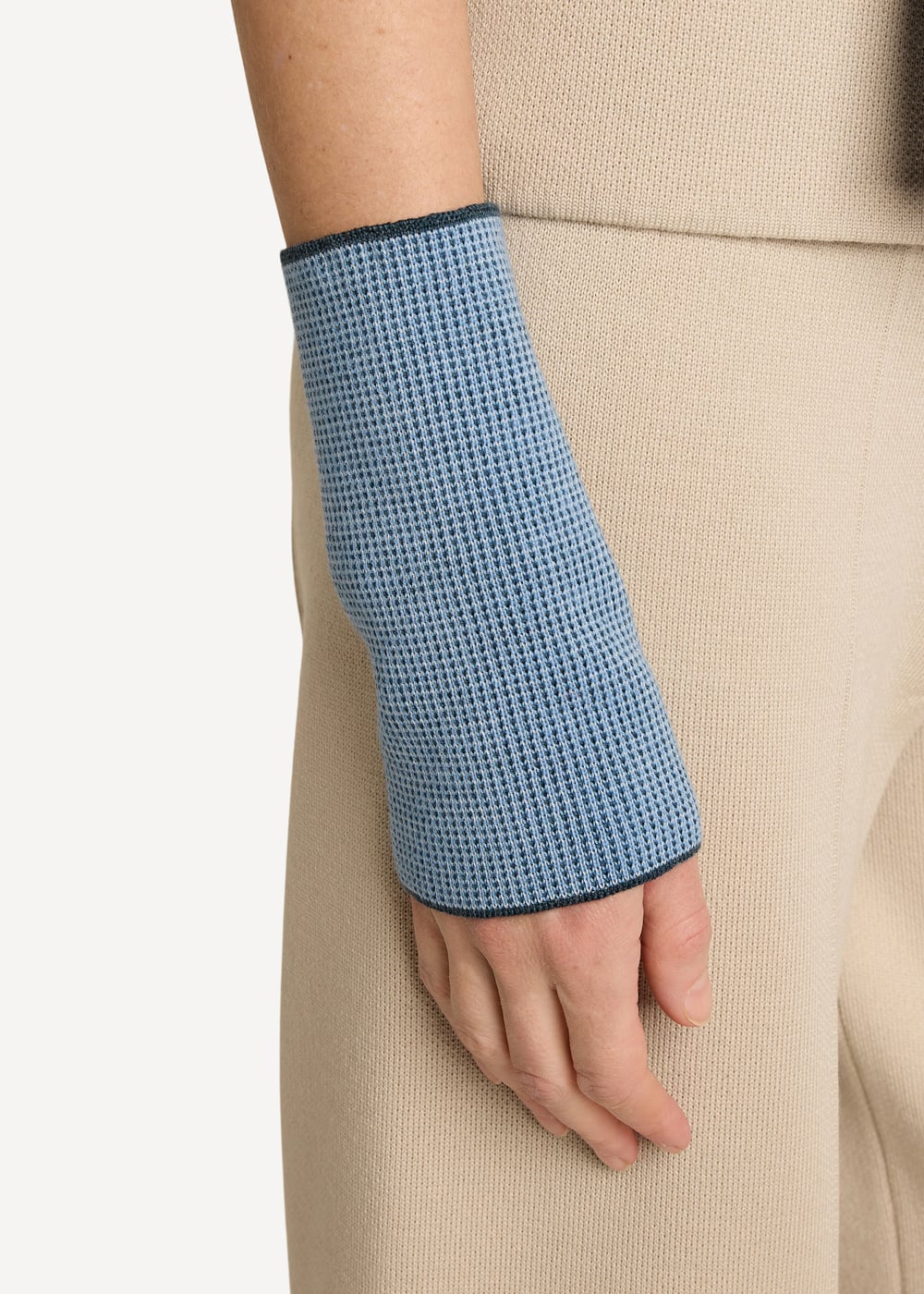 Melderskin wrist warmers Glimmering fjord-Glimmering fjord-1