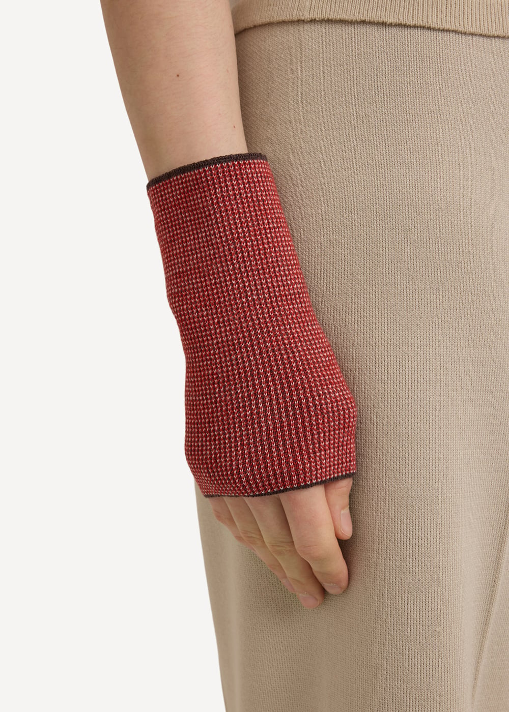 Melderskin wrist warmers Inviting-Inviting-1