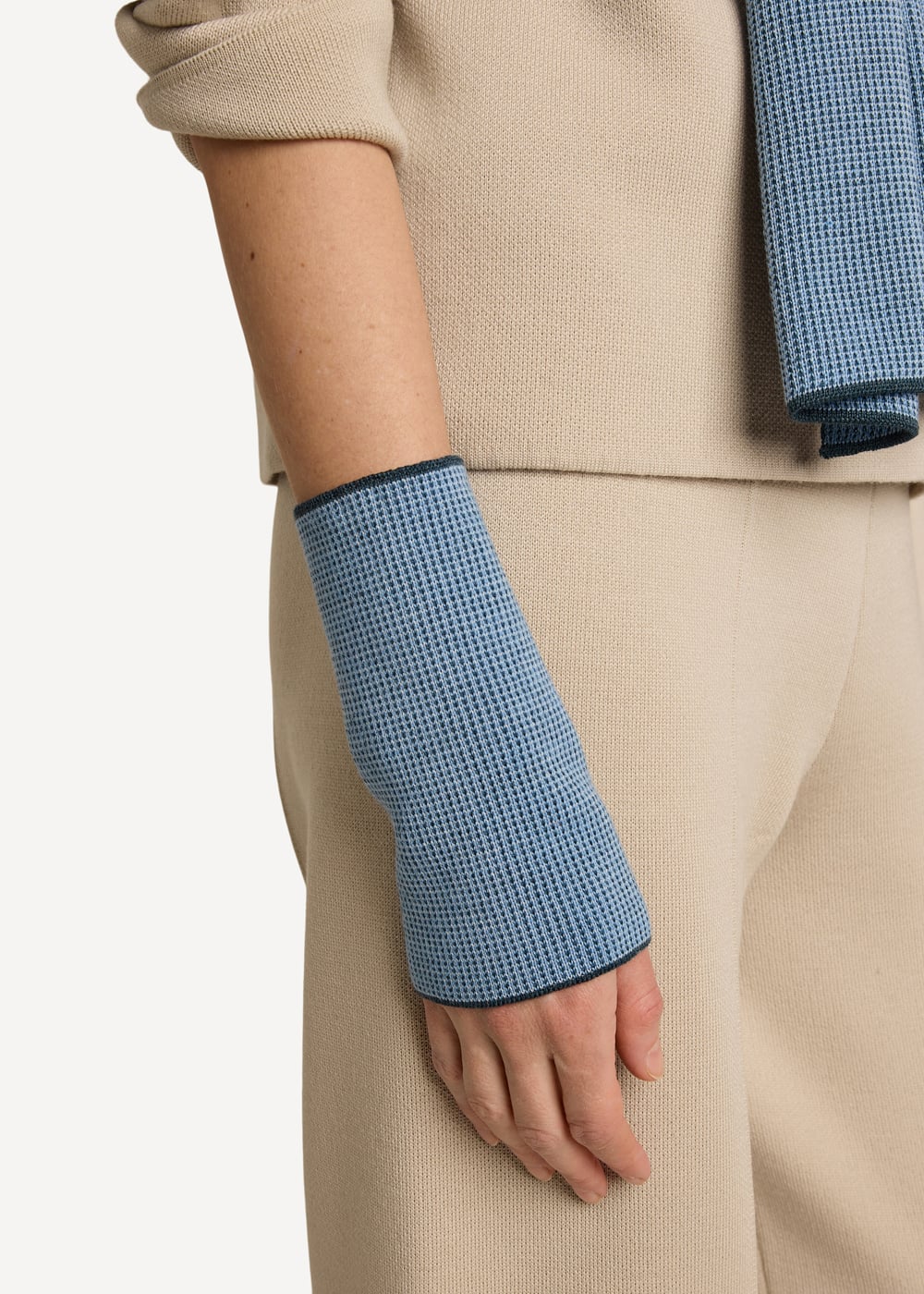 Melderskin wrist warmers Glimmering fjord-Glimmering fjord-2