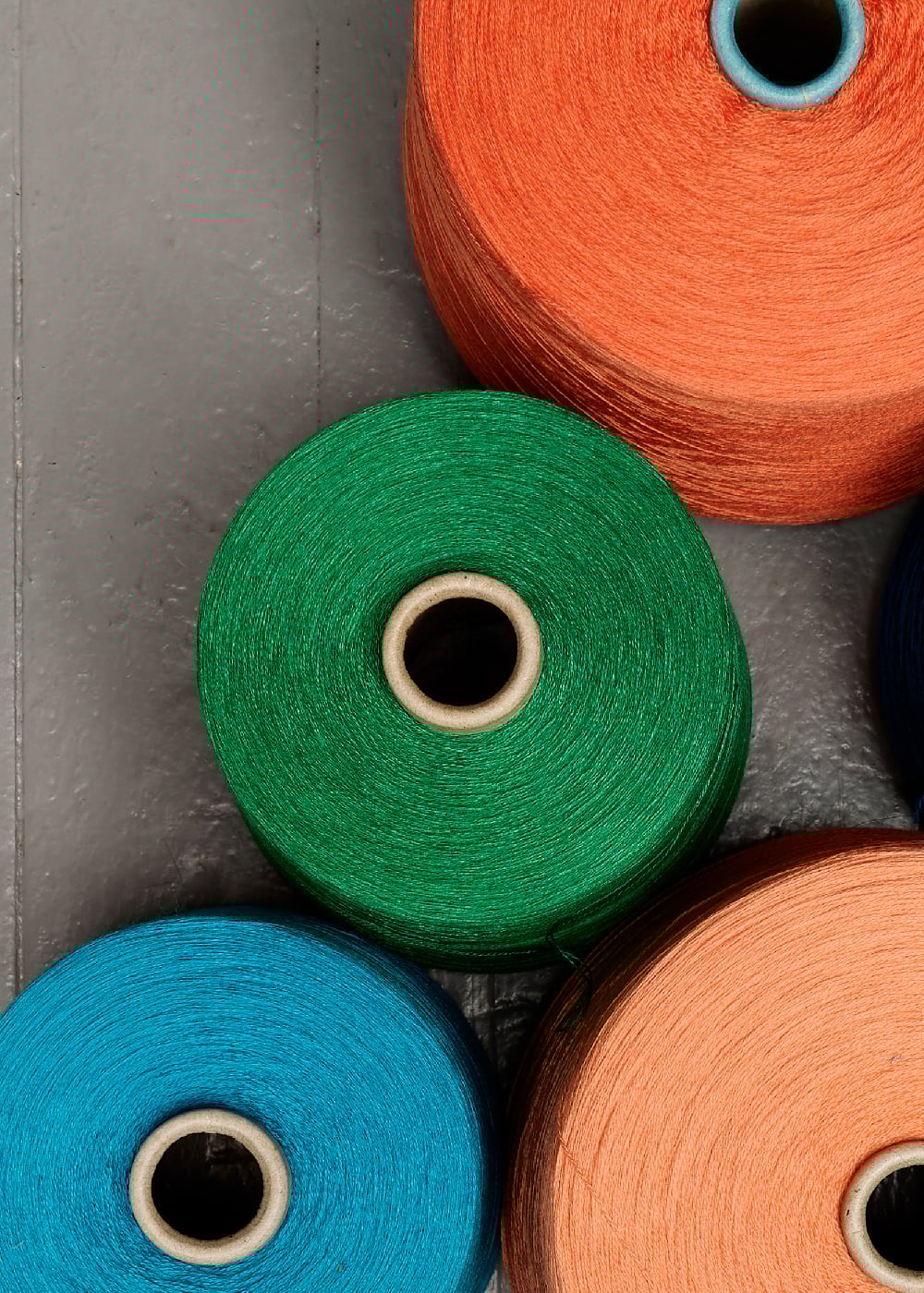 Makers merino silk yarn-Deep Green-1