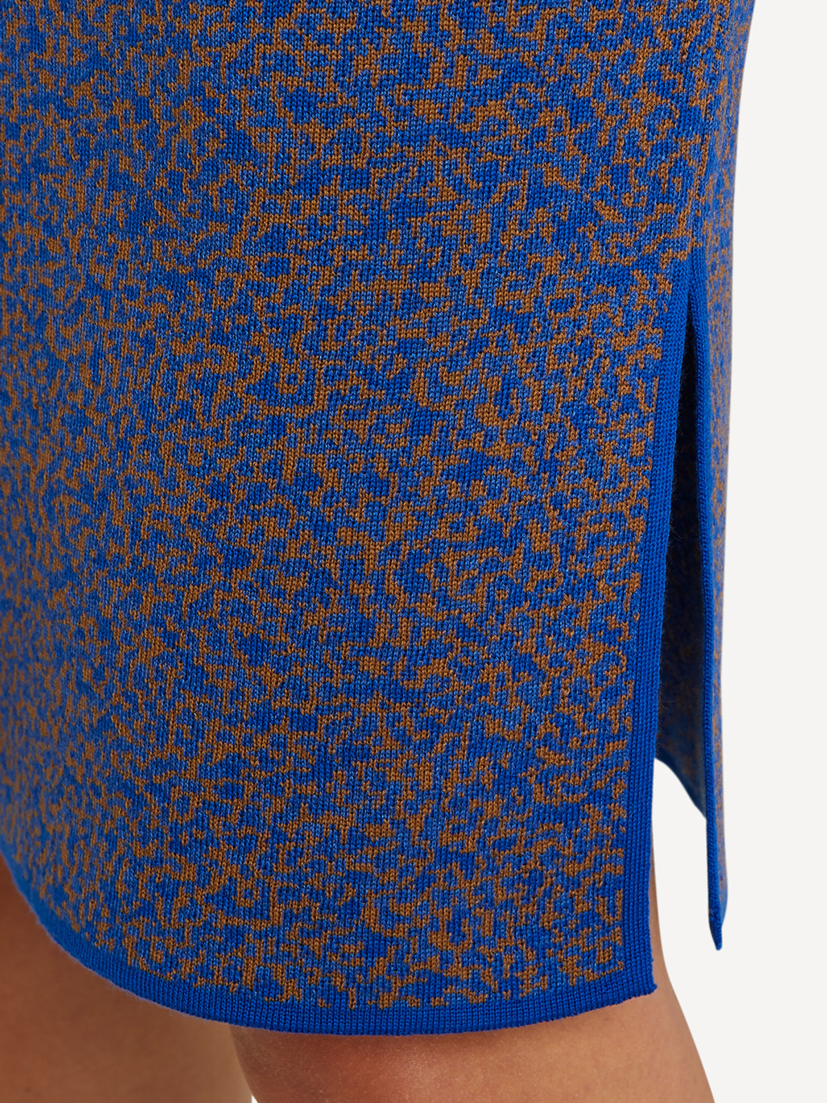 Fizzy flora skirt image #3