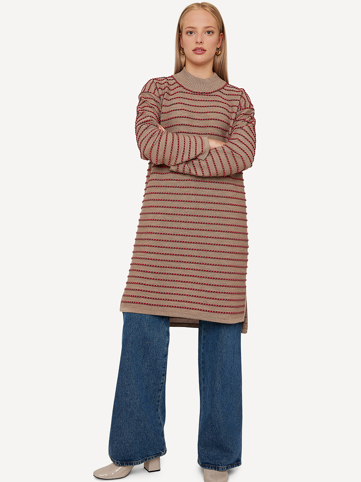 Extra shoelace dress image #3