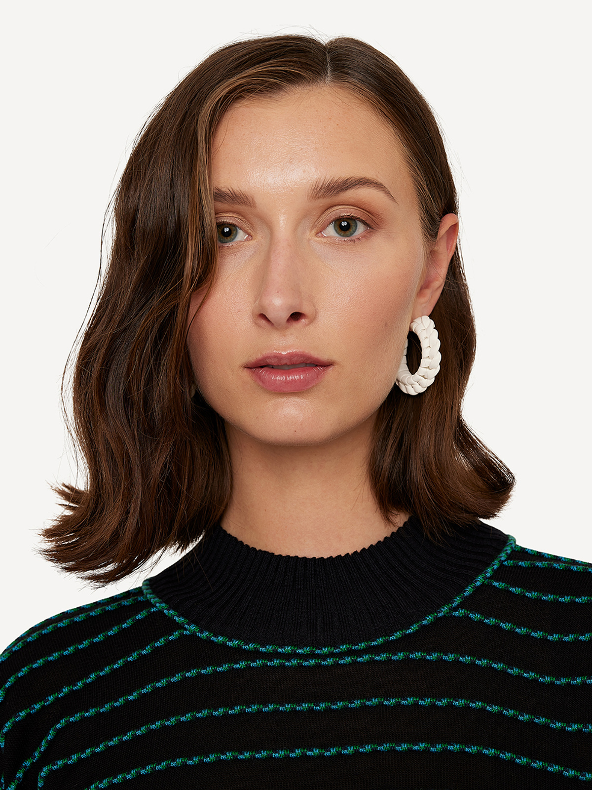 Extra shoelace dress image #4