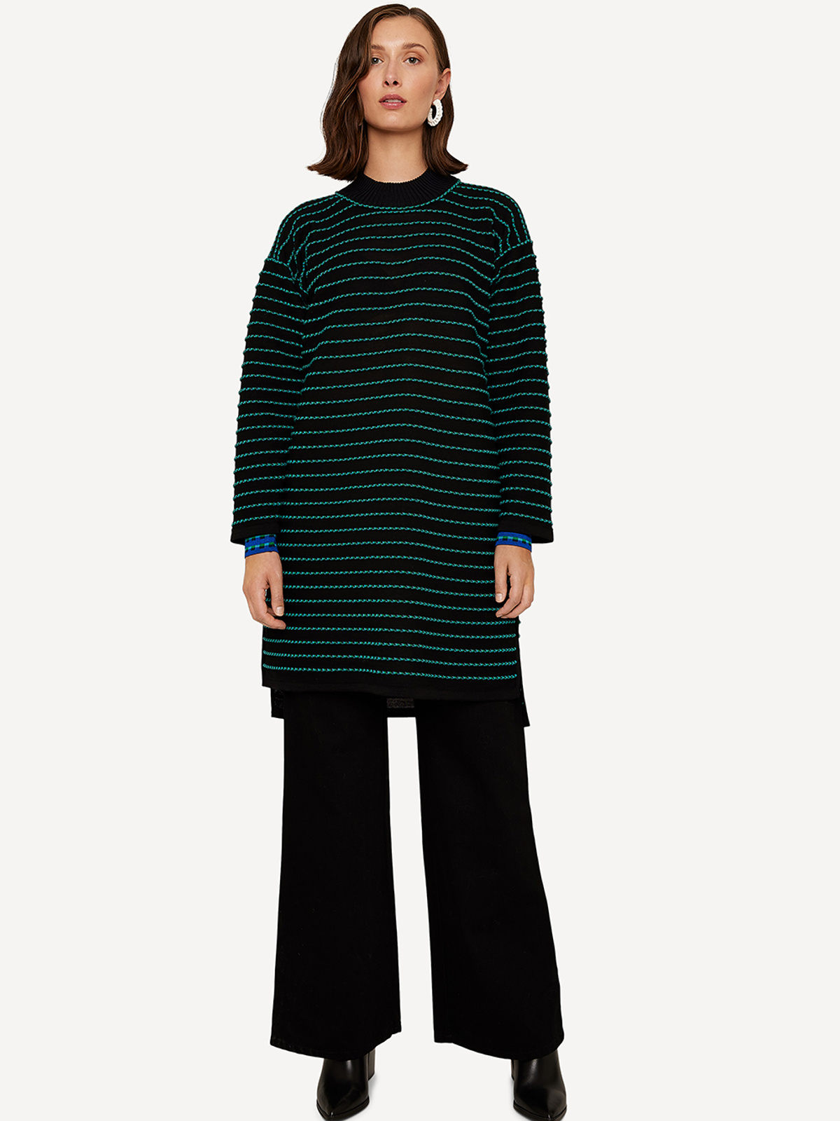 Extra shoelace dress image #1