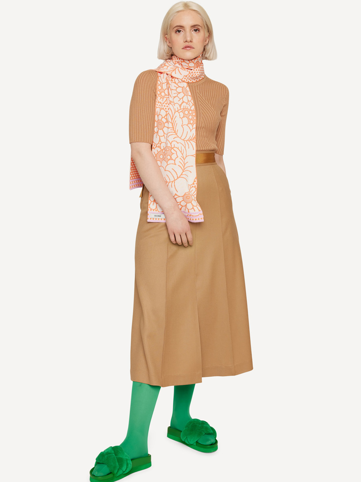 Memento scarf image #3